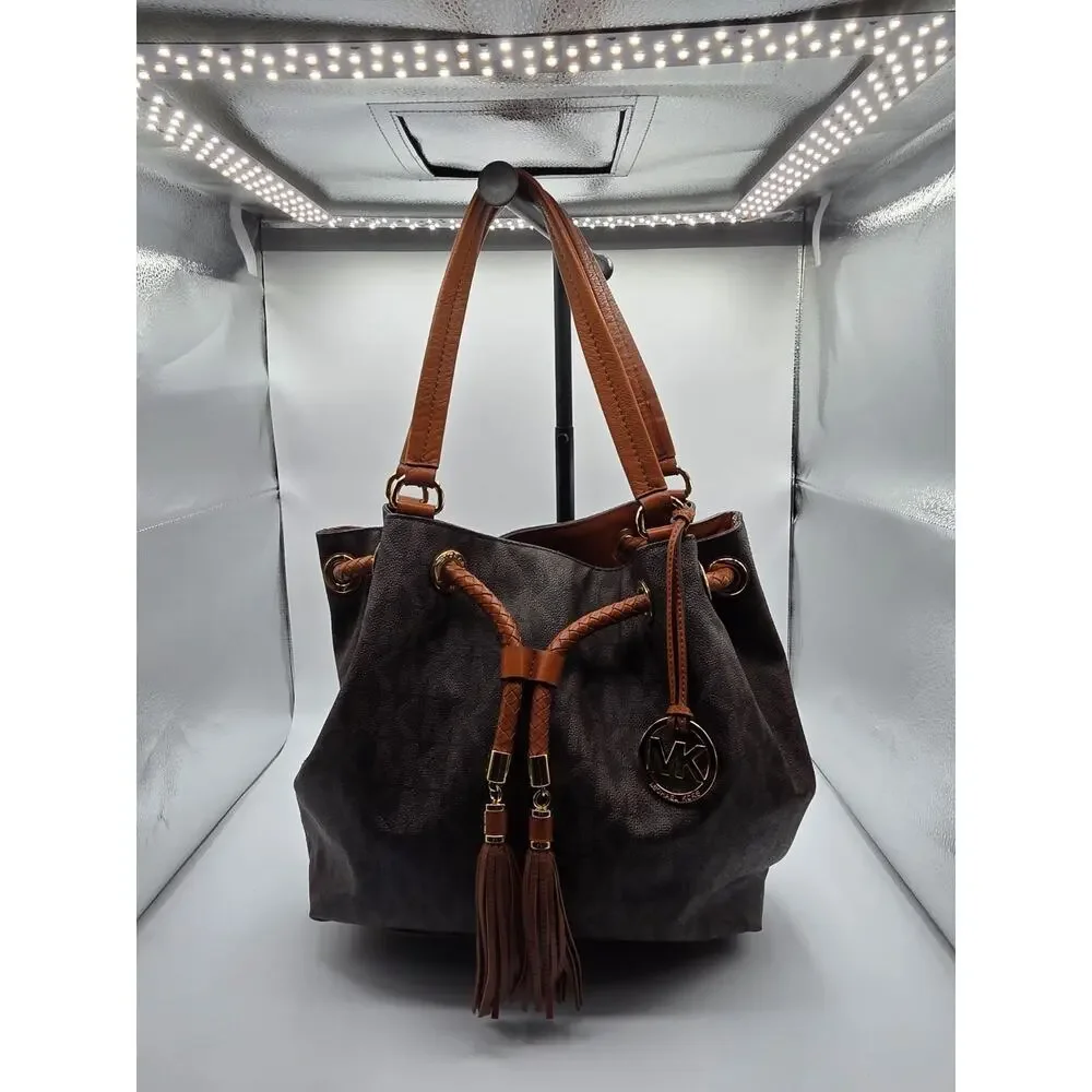 Michael Kors add effortless